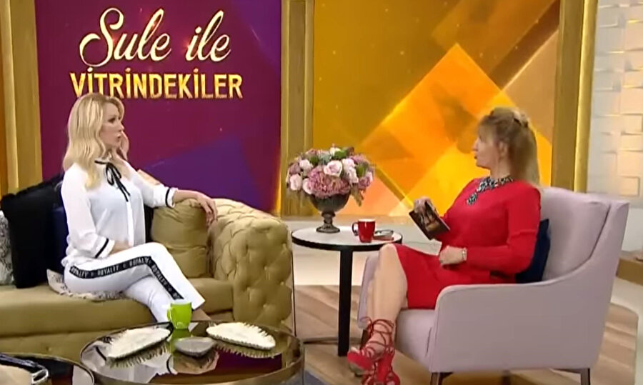 Seda Sayan, Kanal D ekranlarında yayınlanan Şule ile Vitrindekiler programına konuk oldu.