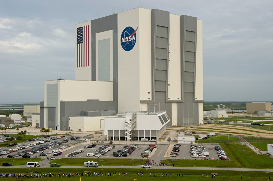 NASA, Rusya’nın uzay çalışmalarını karşılayabilmek için geniş yatırım ağları oluşturuyor. 