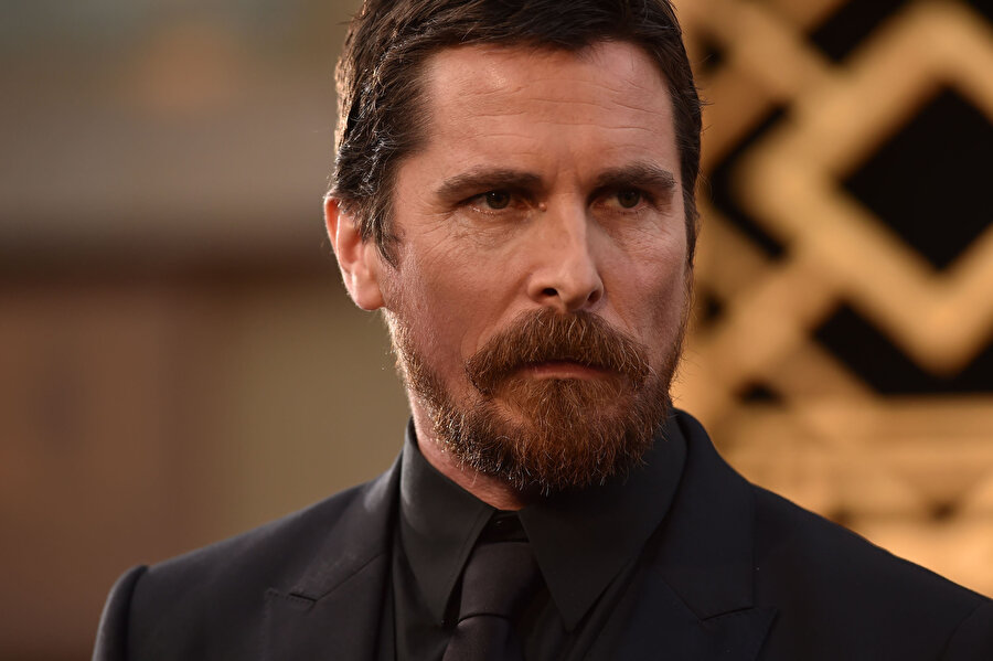 Birçok farklı formdaki rol için şekilden şekle giren Christian Bale de ödül yarışında yer alan isimlerden biri. 
