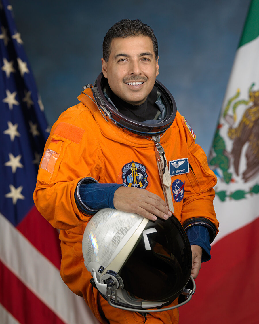 José M. Hernández, NASA tarihinin en başarılı astronotlarından biri olarak gösteriliyor. 