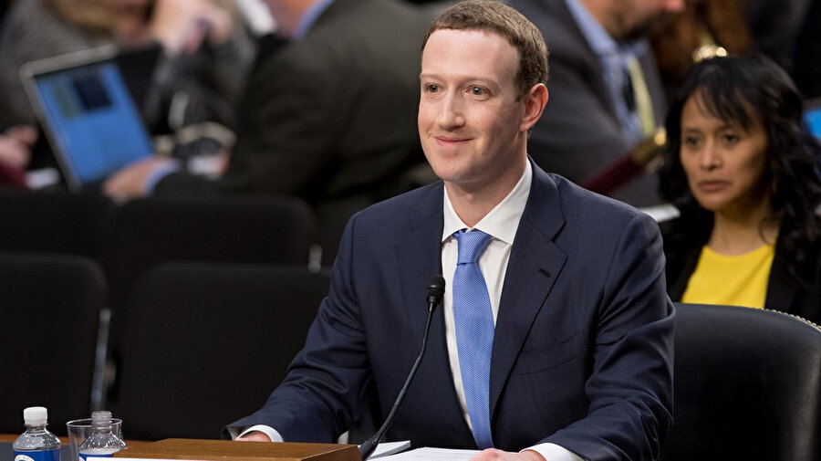 Mark Zuckerberg'in son skandala ilişkin yapacağı açıklama merakla bekleniyor. 