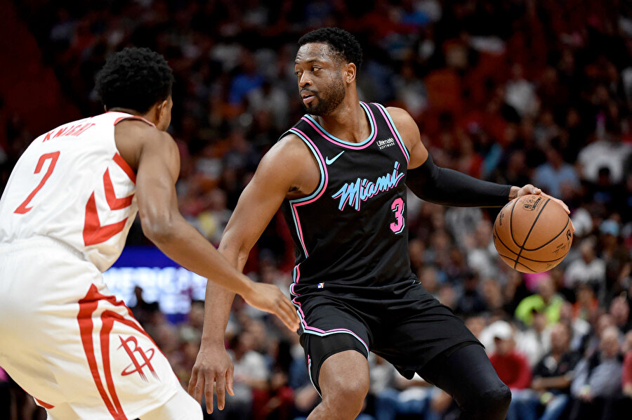 Bu sezon ilk kez üst üste 3 maç kazanan Miami Heat, 14. galibiyetini elde etti.