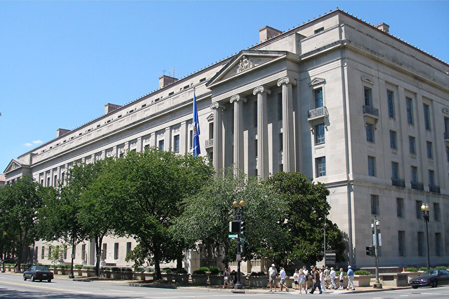 Amerika Birleşik Devletleri Adalet Bakanlığı, yayınladığı belgelerle 'Çin iddialarını' derinleştirdi. 