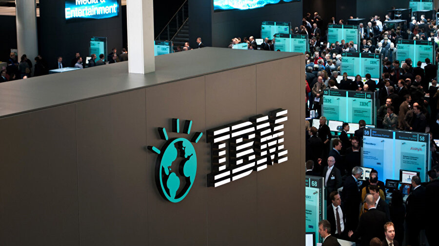 ABD'nin en büyük teknoloji şirketlerinden IBM de 'Çin casusları' iddialarında yer alıyor. IBM'in özel verilerinin Çin tarafından ele geçirildiği sesleri yükseliyor. 
