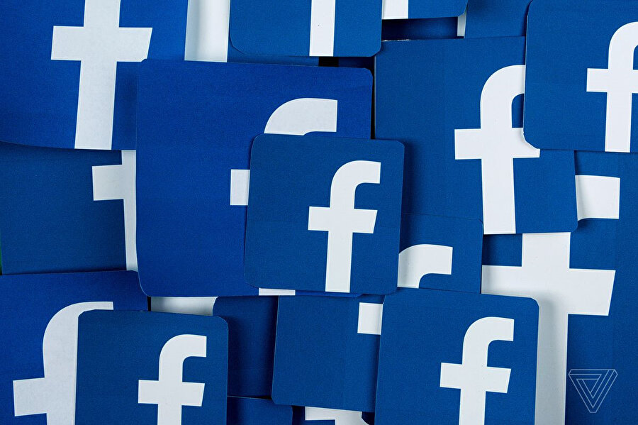 Facebook, savunmasında özel mesajların insanlarla paylaşılmadığını ifade etti.