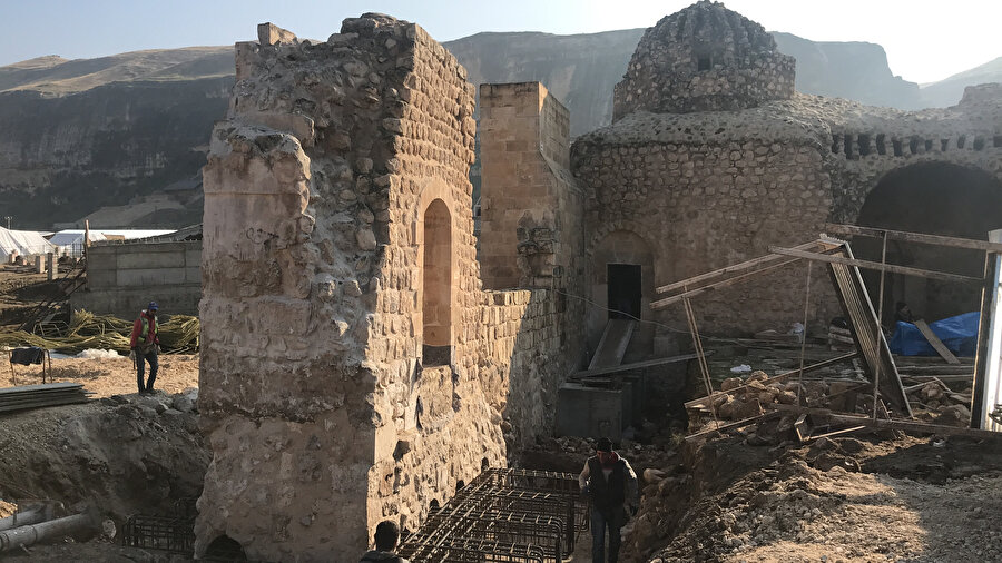 Süleyman Han Camisi inşaat alanından bir kare 