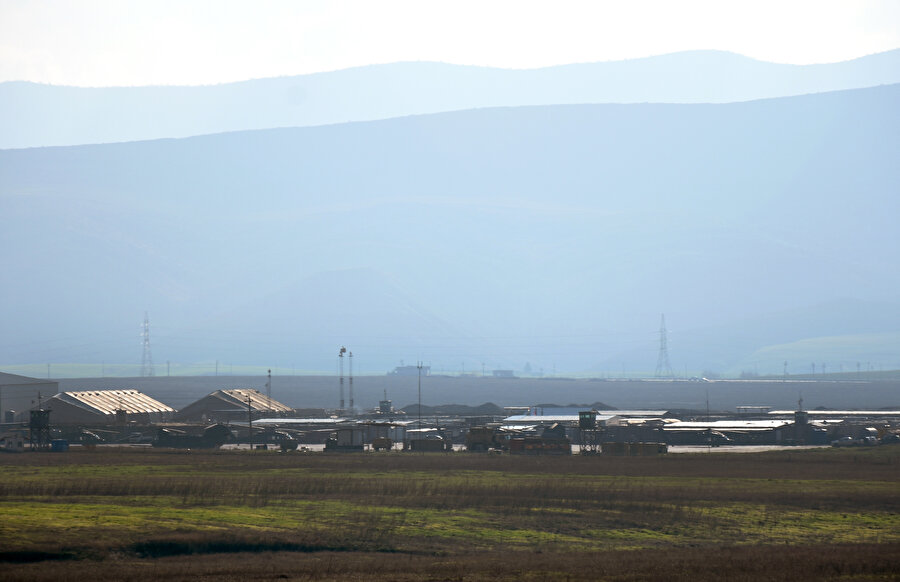 ABD birliklerinin Harir Havaalanı'nı kullanarak Suriye'den çekilmesi bekleniyor.