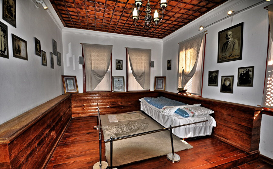 Mehmet Akif Ersoy'un odası