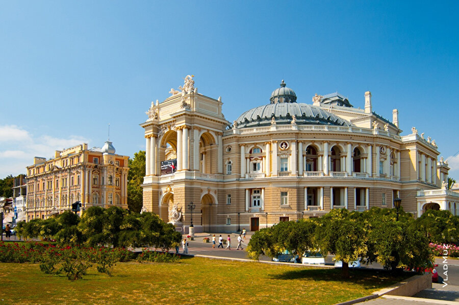 Odesa opera ve balon salonu.