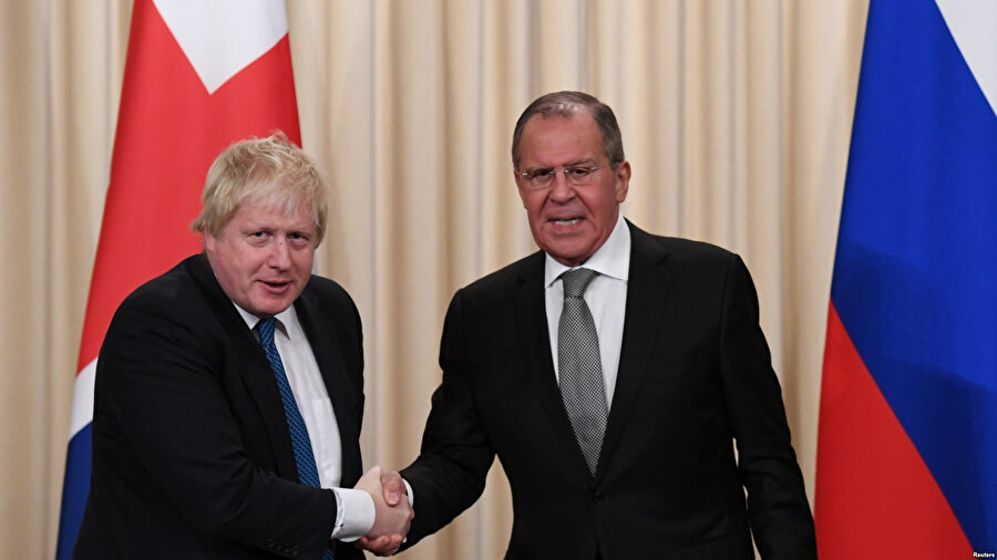 Dışişleri eski Bakanı Boris Johnson ile Rus mevkidaşı Lavrov bir araya gelmişti.