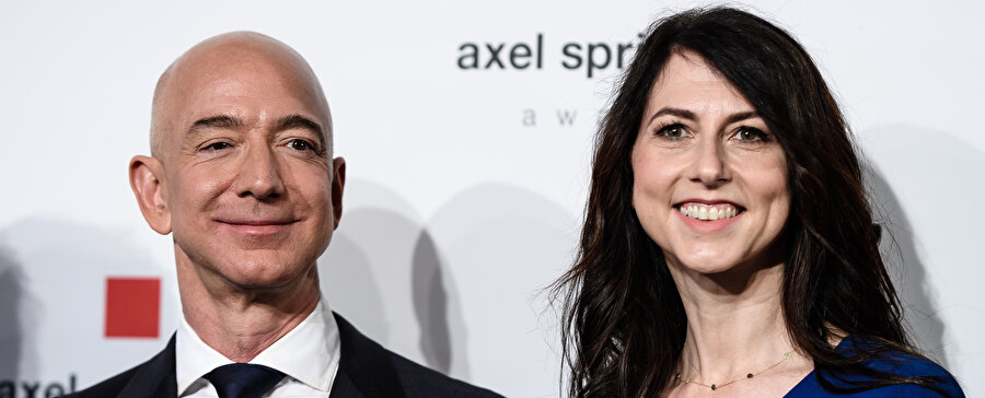  Jeff Bezos ve eşi MacKenzie Bezos.