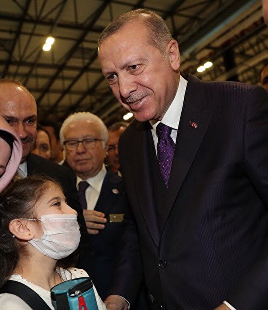 Küçük kız Erdoğan ile sohbet ederken çok heyecanlandığını dile getirdi.