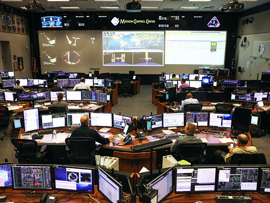 NASA, güvenlik sistemlerine büyük önem veriyor. 