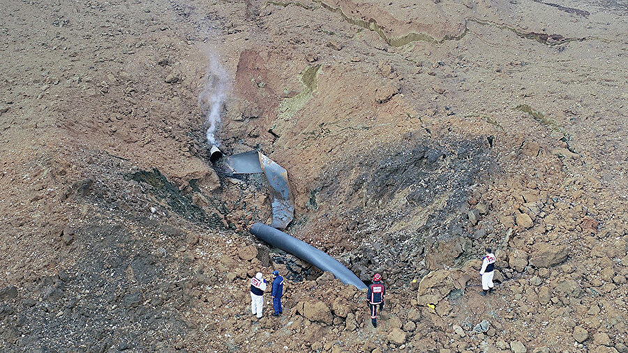 Sakarya'nın Erenler ilçesinin dağlık bölgesinde doğal gaz Bozüyük-Adapazarı ana dağıtım hattında heyelana bağlı kopma meydana geldi. Kopmanın ardından çıkan yangın itfaiye ekiplerinin müdahalesi ile söndürüldü.