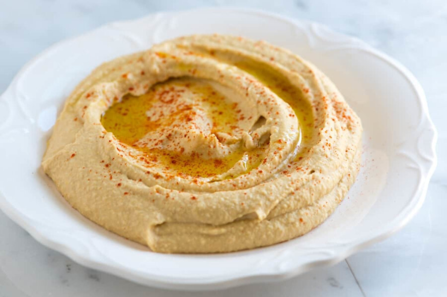 Tahin, Filistin bölgesinin geleneksel yemeği humus'un hammaddesini oluşturuyor.