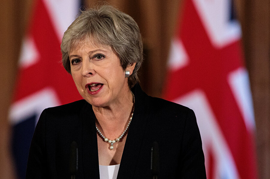 Başbakan May'in 'B planı' da beğenilmedi. 
