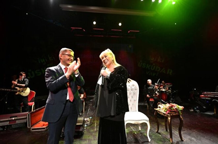 Üsküdar Belediye Başkanı, Hilmi Türkmen ve Zerrin Özer.