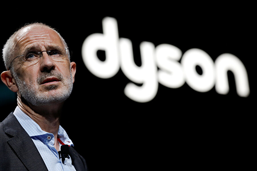 Dyson, şirketin yönetim merkezinin Singapur'a taşınacağını açıkladı.