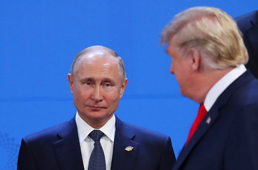 Rusya Devlet Başkanı Vladimir Putin ve ABD Başkanı Donald Trump, Arjantin'de düzenlenen G20 Liderler Zirvesin'de böyle görüntülenmişti.