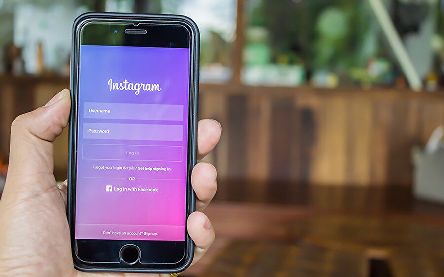 Instagram, dünyanın en popüler uygulamalarından biri konumunda yer alıyor.