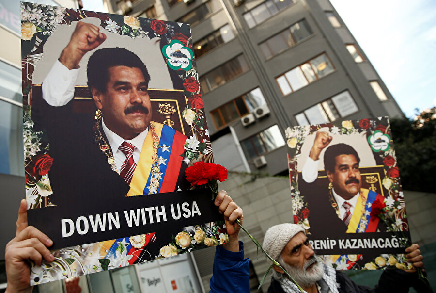 Venezuela İstanbul Konsolosluğu'nun önünde Maduro'ya destek gösterisi düzenlenmişti.