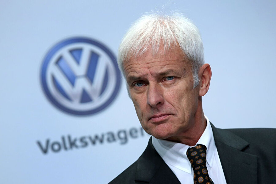 Volkswagen CEO'su Matthias Müller, emisyon skandalının yansımalarıyla uykusuz günler geçiriyor. 