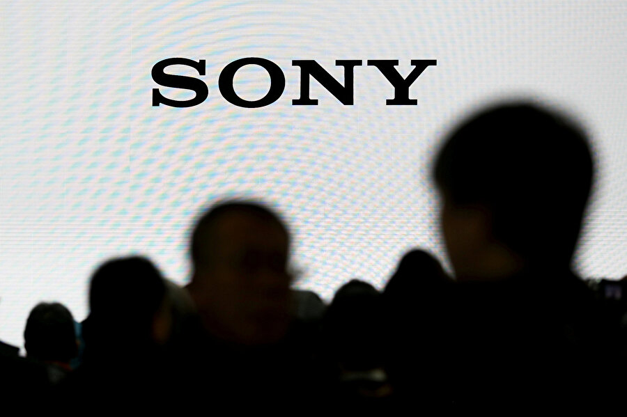 Sony, Londra'da bulunan şirket merkezini Amsterdam'a taşıma kararı aldığını duyurmuştu.