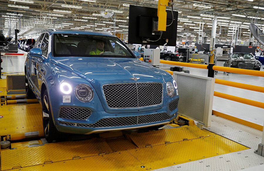 Kaybolan otomobillerin arasında Bentley de vardı.