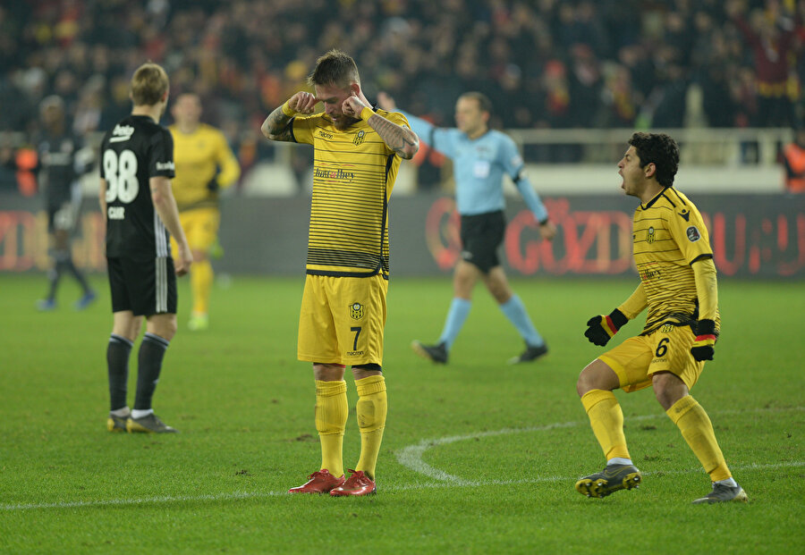 Ömer Şişmanoğlu'nun gol sevinci dikkat çekti.