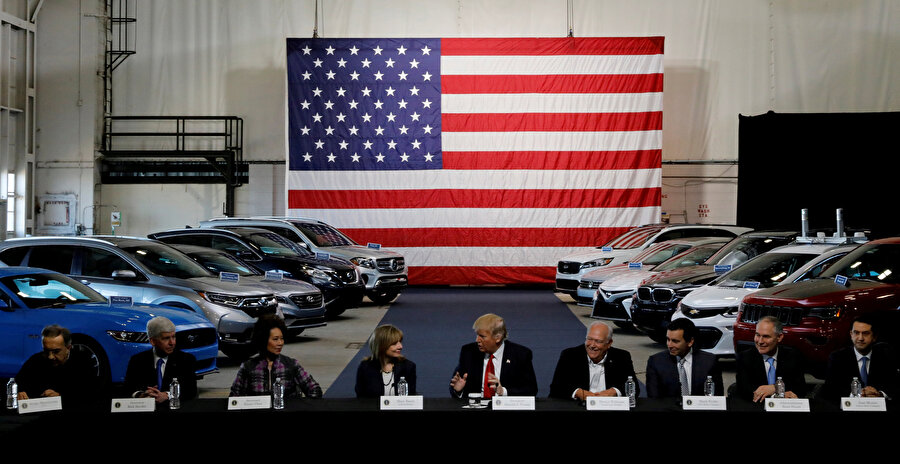 ABD Başkanı Trump, Ford CEO'su Mark Fields ve Fiat Chrysler CEO'su Sergio Marchionne ile görüşmüştü. 