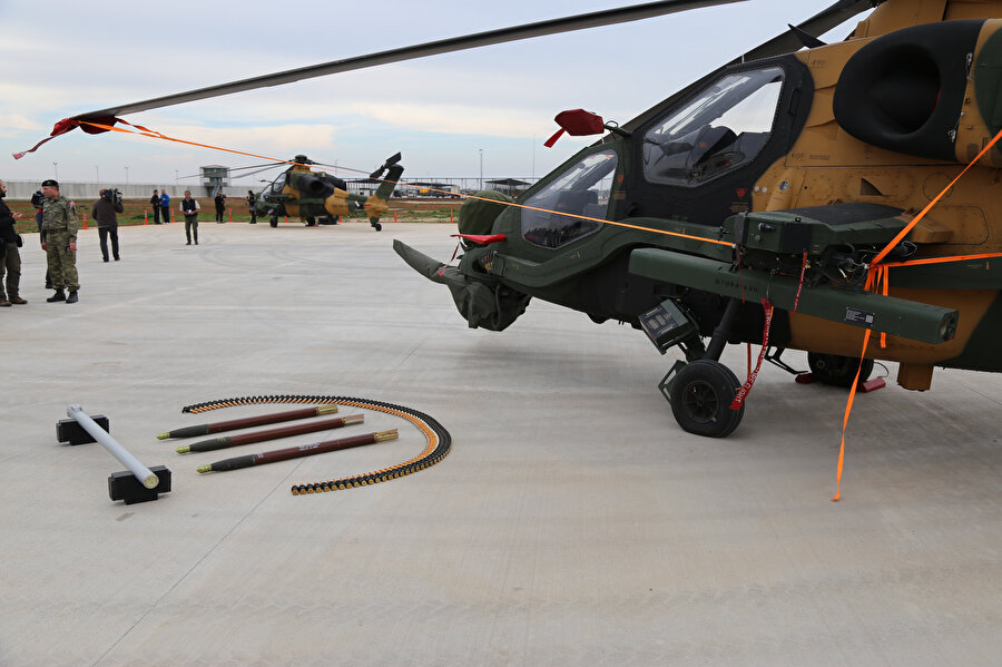 Kilis'te, Türk Silahlı Kuvvetlerinin (TSK) "Zeytin Dalı Harekatı" kapsamında görev alan yerli üretim T-129 ATAK helikopterinin tanıtımı yapılmıştı.