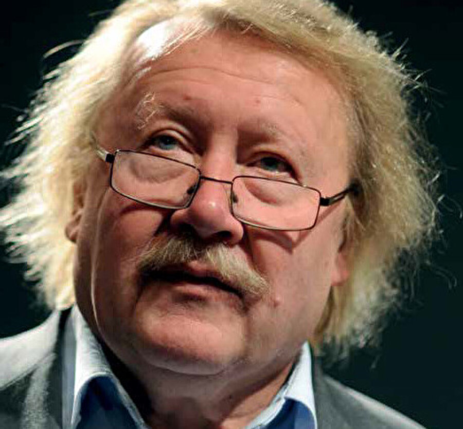 Hem “bulut”ların hem de okulların ortak noktası şu ki, her ikisi de “palavra ve anlamsızlık” sorunu ile mücadele ediyor.