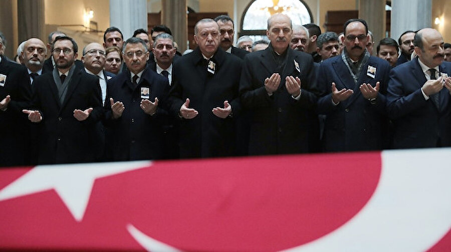 Kemal Karpat'ın cenaze töreninden. 