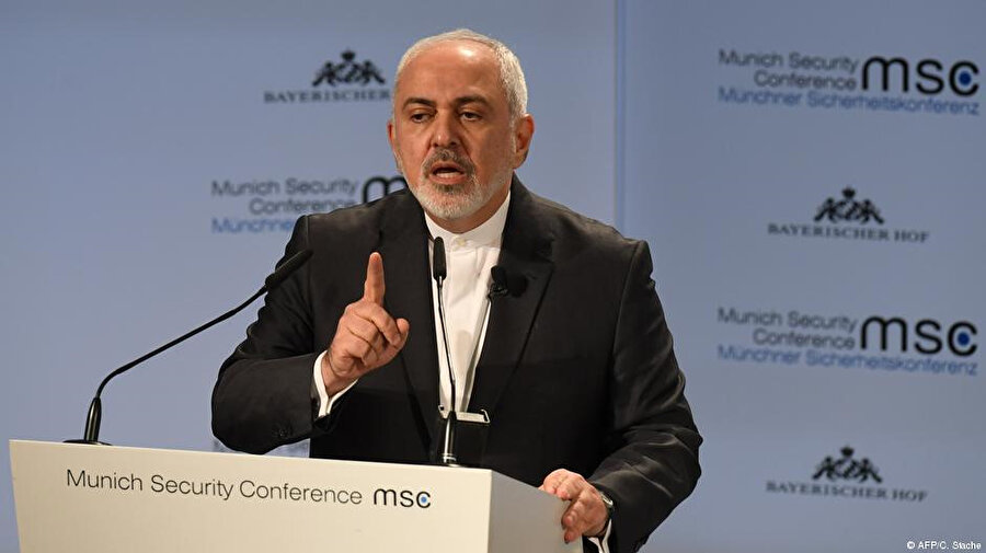 2013 yılından bu yana İran'ın Dışişleri Bakanlığı görevini yürüten Zarif, Batılı ülkeler 2015 yılında varılan nükleer anlaşma sağlanmasında kilit rol üstlenmişti.