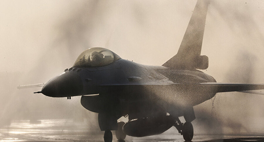 F-16'lara 'anında keşif, haritalandırma ve imha' imkanı sağlayan TARP projesinin nasıl terör örgütü FETÖ'ye aktarıldığını anlattı. 