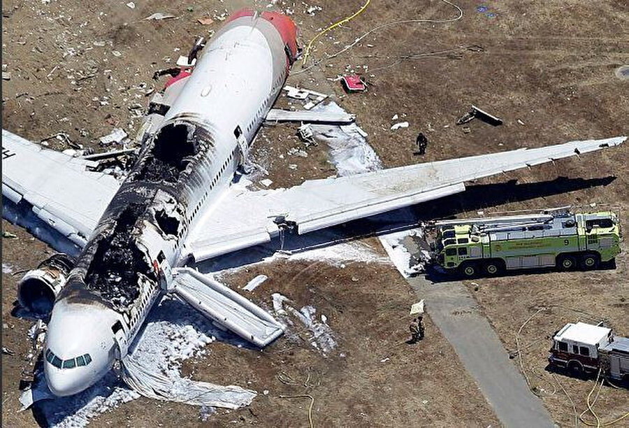 Devlete ait yayın kuruluşu EBC, uçakta 157 kişiden kurtulan olmadığını ve 33 milliyetten yolcu bulunduğunu duyurdu. Havayollarının sözcüsü de kurbanlar arasında 32 Kenya ve 17 Etiyopya vatandaşının bulunduğunu söyledi.