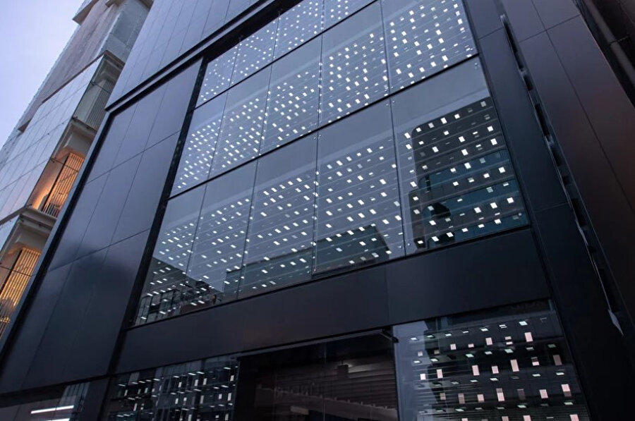 Samsung'un 'dev' deneyim mağazası, tarihin en görkemli teknoloji binalarından biri olarak değerlendiriliyor. 