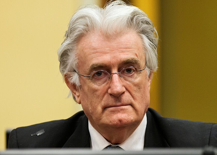 Bosna'daki savaşta (1992-1995) Sırpların liderliğini yapan Karadzic, 40 yıl hapse mahkum edilmişti.