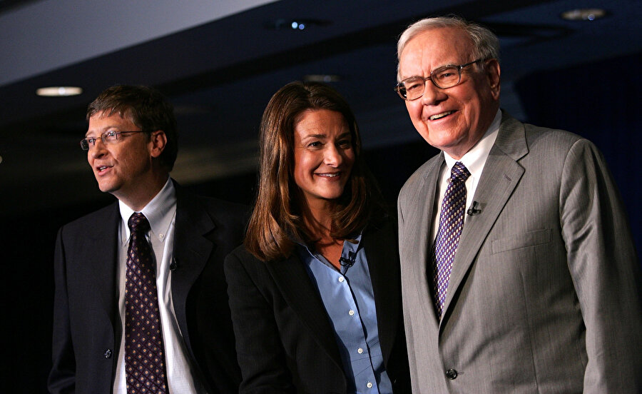 Bill Gates, Melinda Gates ve Warren Buffett tarafından kurulan Giving Pledge vakfı, dünyanın ‘en büyük boyutlu’ hayır işlerini yapmaya devam ediyor. 