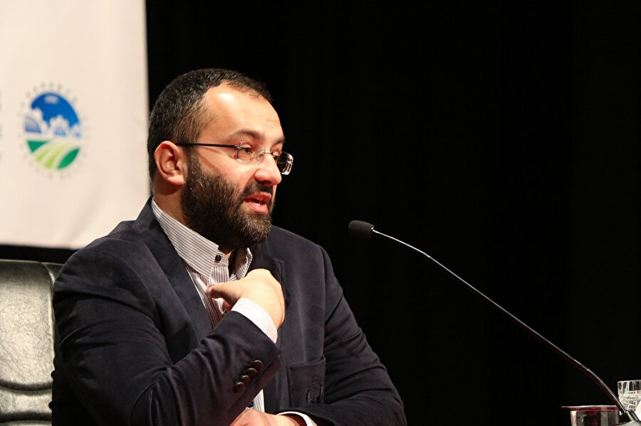 Mecra Yayın Yönetmeni ve Yeni Şafak yazarı Taha Kılınç, GZT için Golan Tepeleri'ni yorumladı.