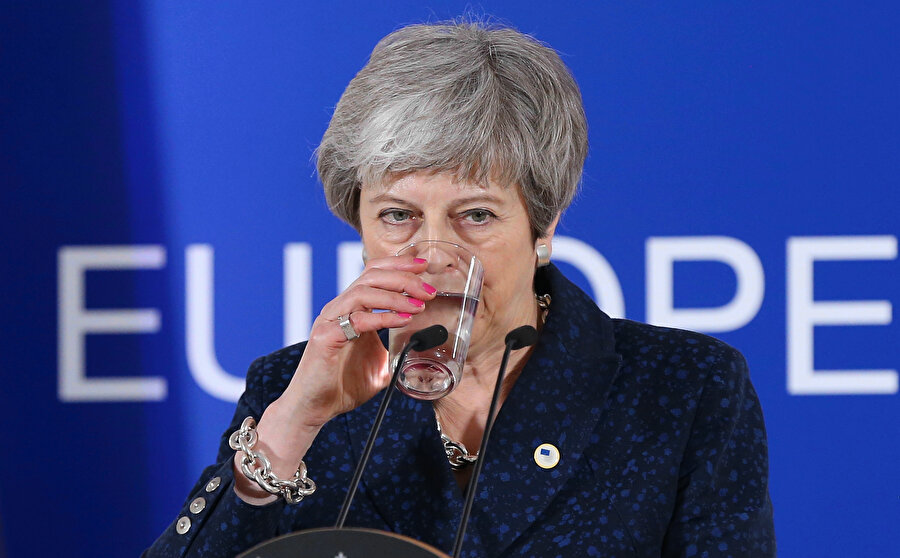  İngiltere Başbakanı Theresa May, Brexit'in bir anlaşma ile gerçekleşmesini sağlamak için "her türlü çabayı göstereceğini" söyledi.