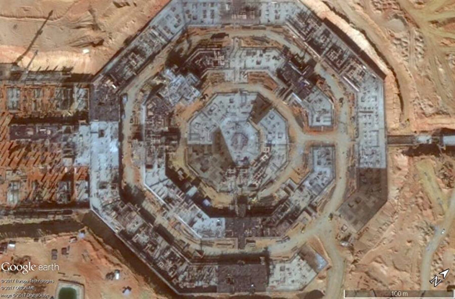 ‘The Octagon (sekizgen)’ adlı Savunma Bakanlığına ait yapının havadan görüntüsü