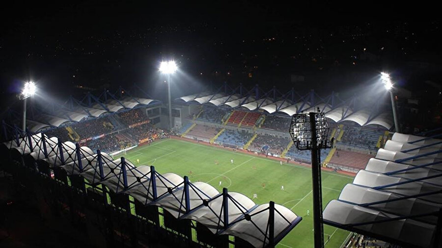 Karabükspor'un iç saha maçlarını oynadığı Dr. Necmettin Şeyhoğlu stadyumu 11.378 kapasiteli.