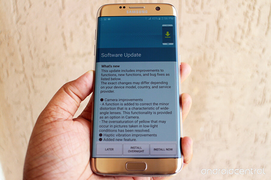 Samsung Galaxy S7 ve Galaxy S7 Edge için artık güvenlik güncelleştirmesi ayda bir değil, üç ayda bir yayınlanacak. Fotoğraf: AndroidCentral.