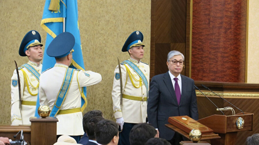 Kasım Cömert Tokayev (en sağda)