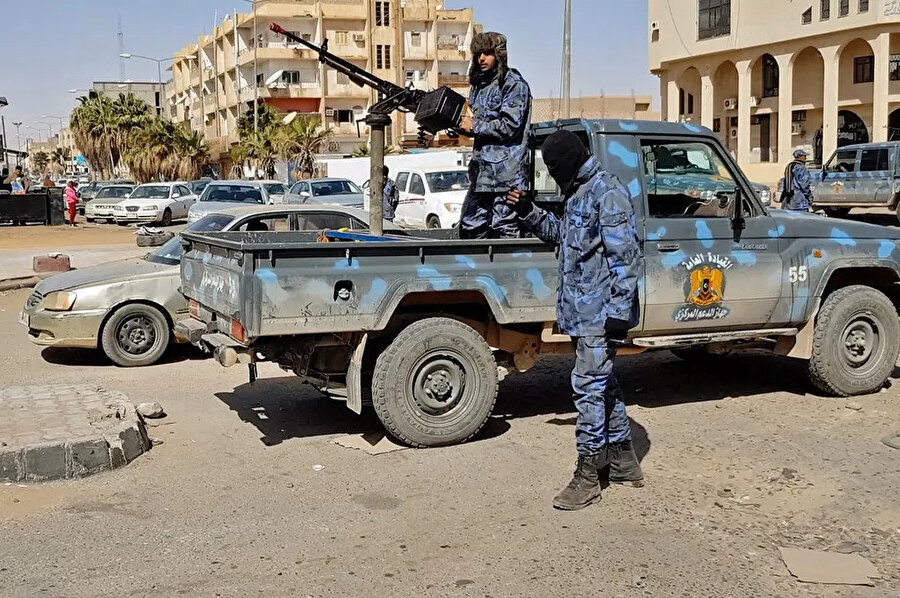 Halife Hafter'a bağlı güçler Libya'daki en büyük şehir olan Sebha'nın merkezinde devriye geziyor.