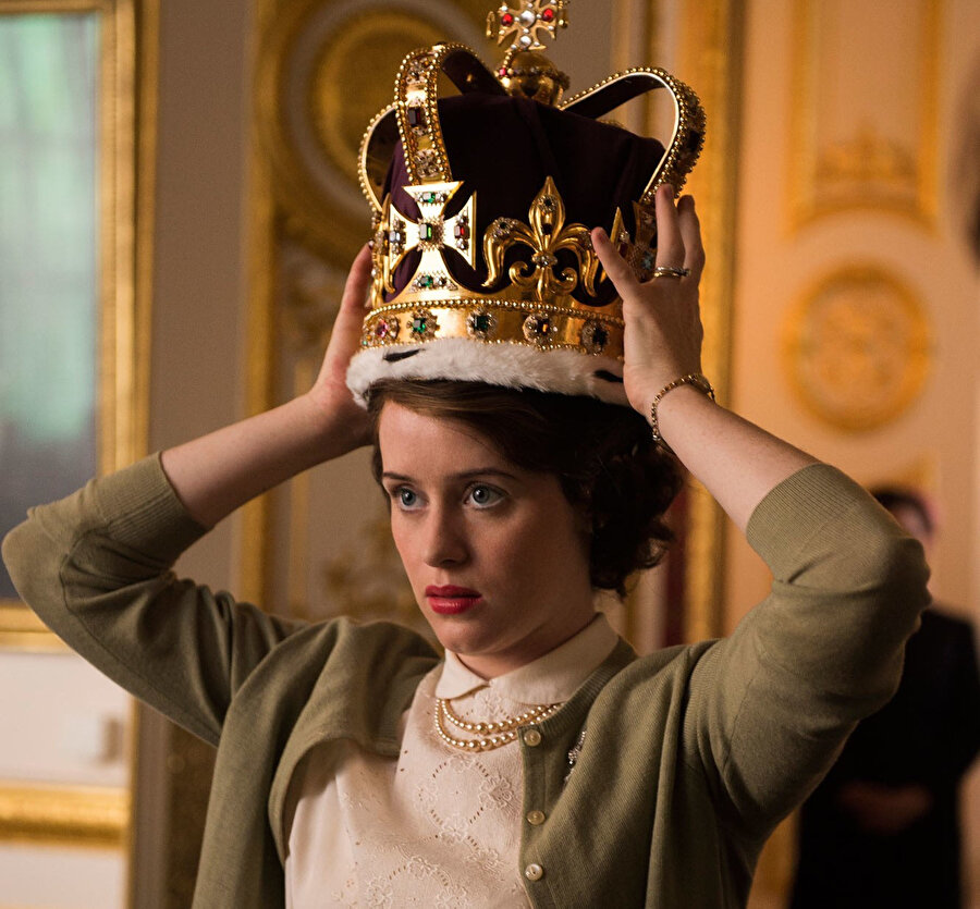 The Crown dizisinden bir kare.