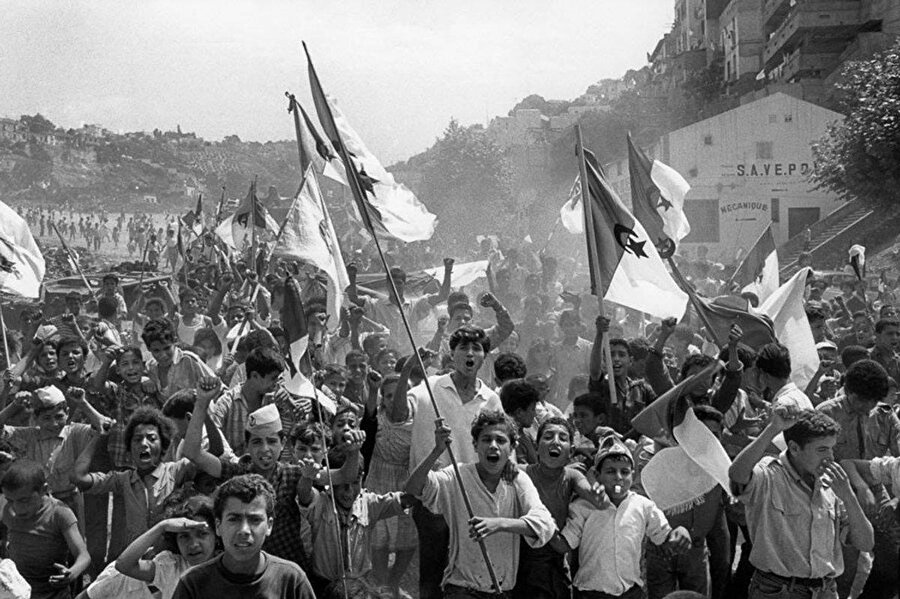 Cezayir Bağımsızlık savaşı 1954 yılında patlak verdi.