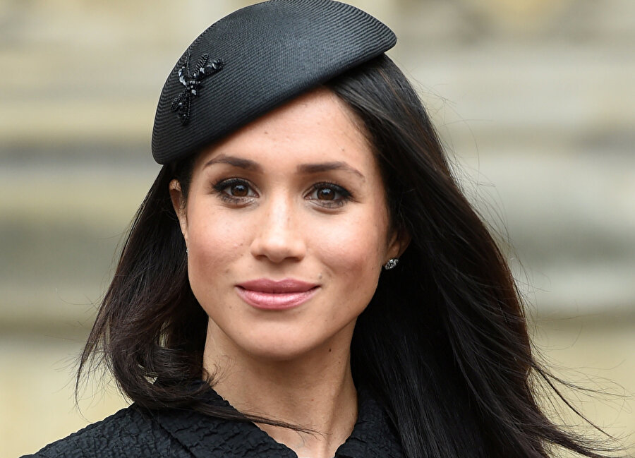 Meghan Markle'ın bebeğinin doğumunu evde yapacağı da gelen bilgiler arasında.