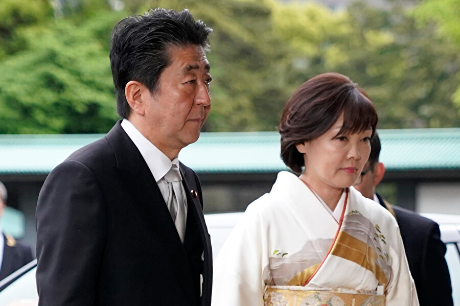 Törene Japonya Başbakanı Shinzo Abe ve eşi Akie Abe de katıldı.